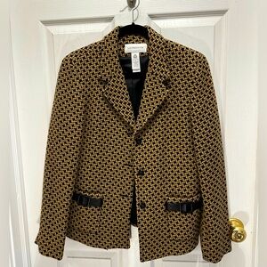 EUC Women’s textured blazer